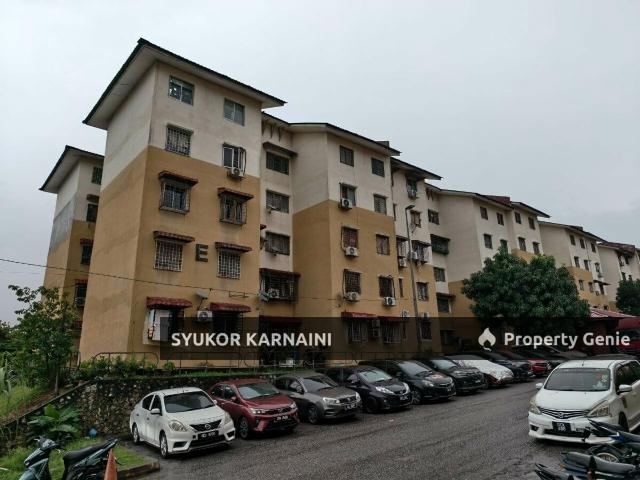 Apartment for sale in Petaling, Damansara Damai