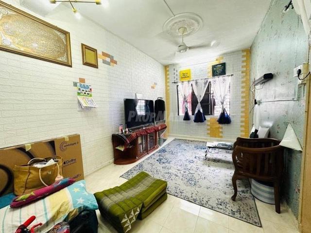 Flat for sale in Ampang, Majlis Perbandaran Ampang Jaya