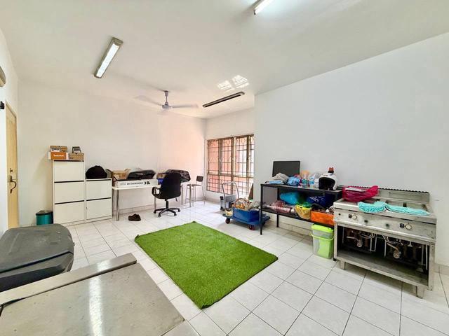 Apartment for sale in Petaling, Damansara Damai