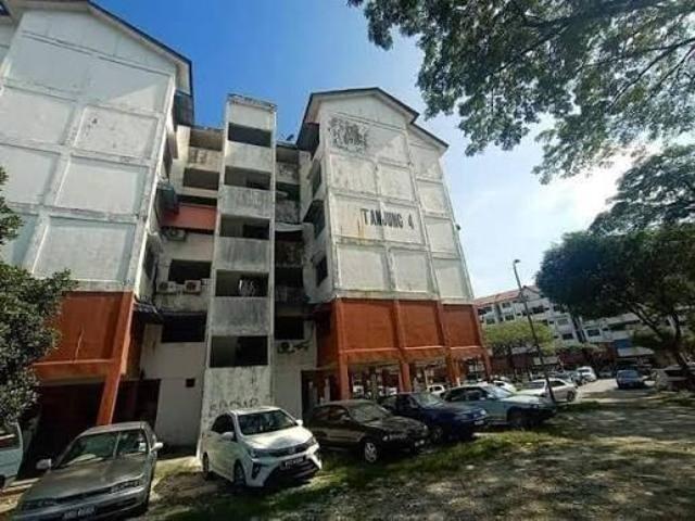 Apartment for sale in Petaling, Damansara Damai