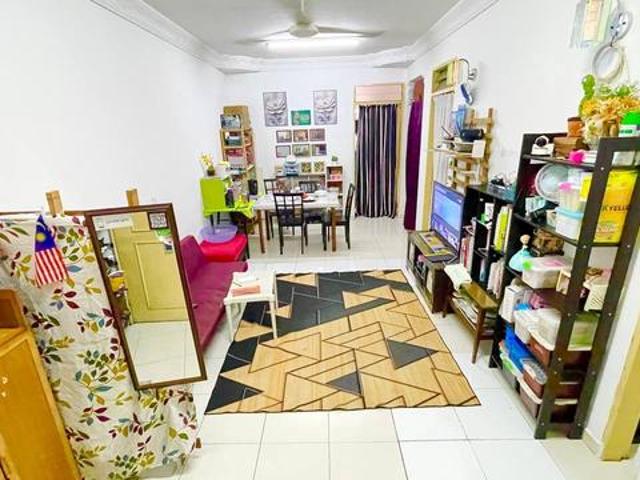 Apartment for sale in Petaling, Damansara Damai