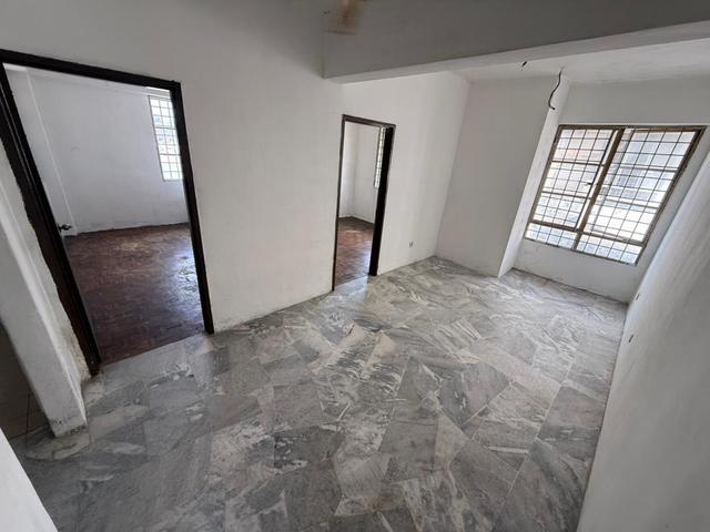 Flat for sale in Kajang, Langat