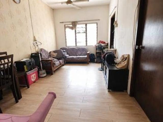 Flat for sale in Petaling, Damansara Damai