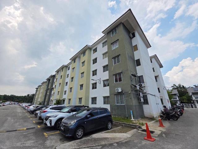 Flat for sale in Wellesley, Penang