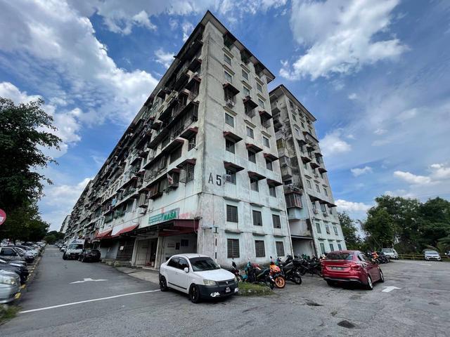 Flat for sale in Kajang, Langat