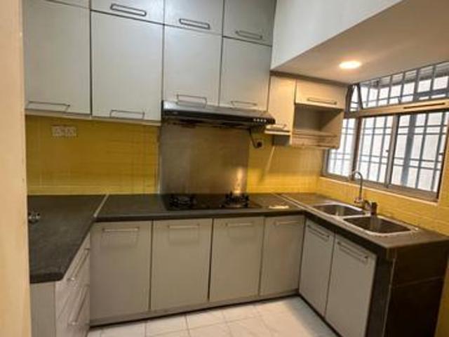 Apartment for sale in Petaling, Damansara Damai