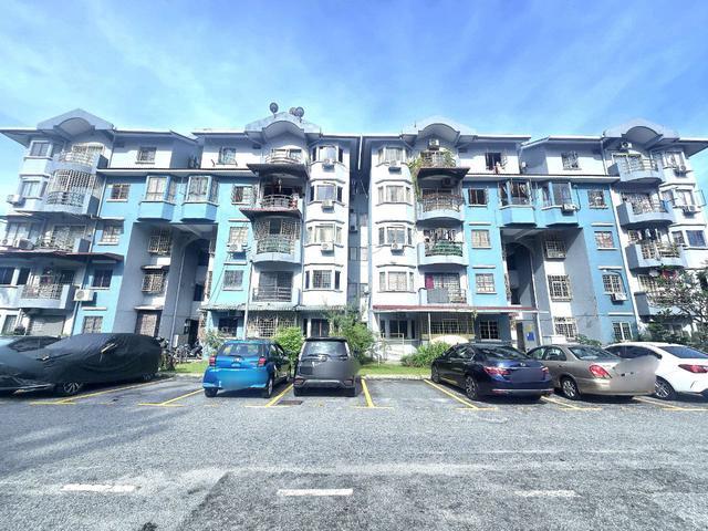 Apartment for sale in Country Heights Damansara, Kuala Lumpur