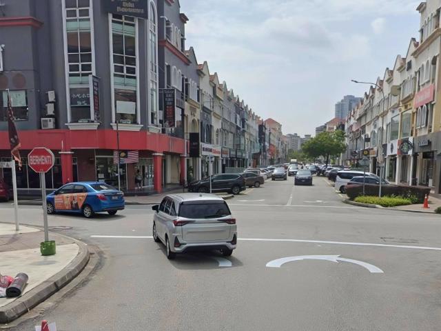 Office for rent in Petaling, Damansara Damai