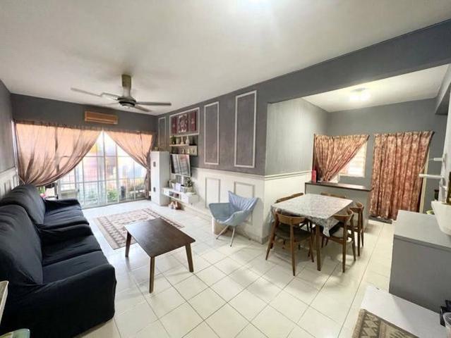 Apartment for sale in Petaling, Damansara Damai