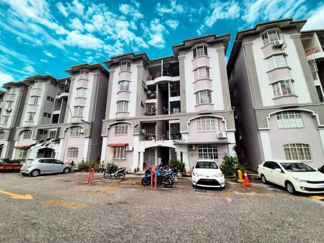 Apartment for sale in Shah Alam, Petaling