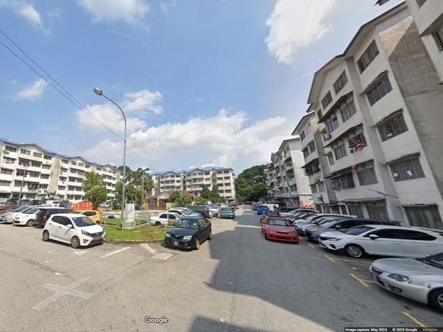 Flat for sale in Petaling, Damansara Damai