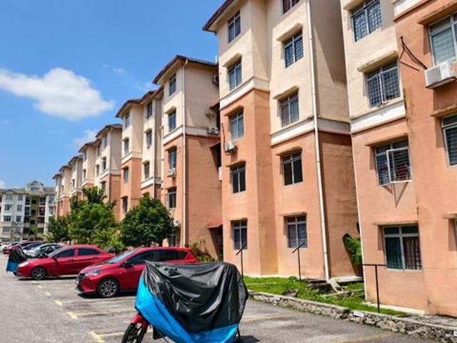 Apartment for sale in Langat, Selangor