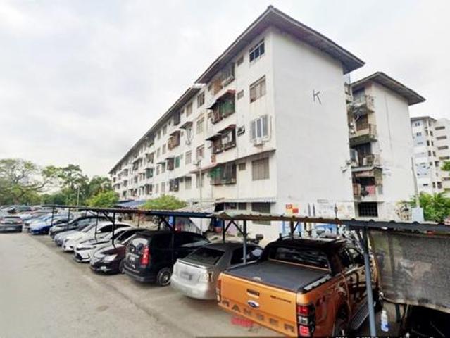 Flat for sale in Petaling, Subang Jaya