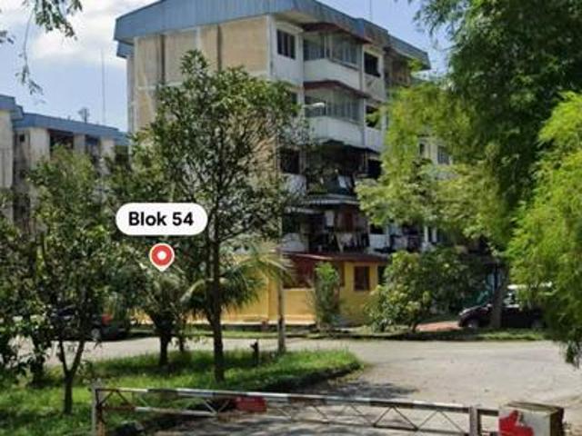 Flat for sale in Petaling, Alam Impian