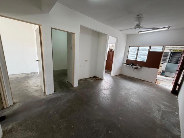 Flat for sale in Wellesley, Penang