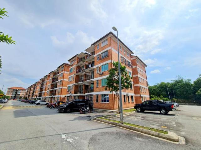 Apartment for rent in Petaling, Alam Impian