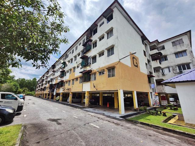 Apartment for sale in Kajang, Langat