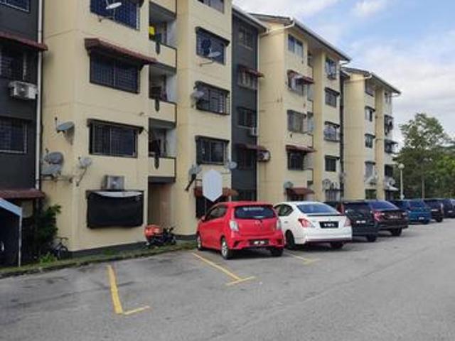 Flat for sale in Kajang, Langat