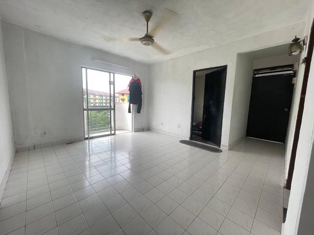Flat for sale in Petaling, Damansara Damai