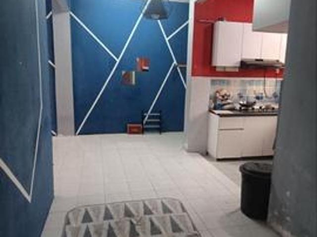Flat for sale in Tanjong Sepat, Selangor