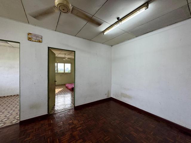 Flat for sale in Petaling, Alam Impian