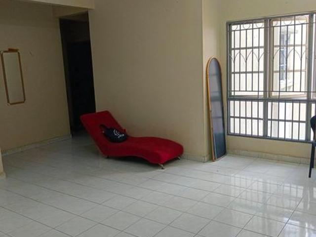 Apartment for sale in Petaling, Damansara Damai