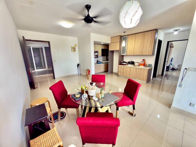 Condominium for sale in Petaling, Alam Impian