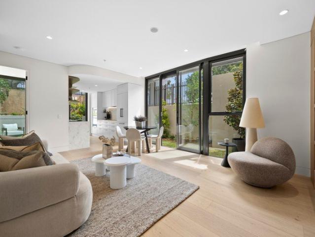 Apartment for sale in Lower North Shore, Sydney