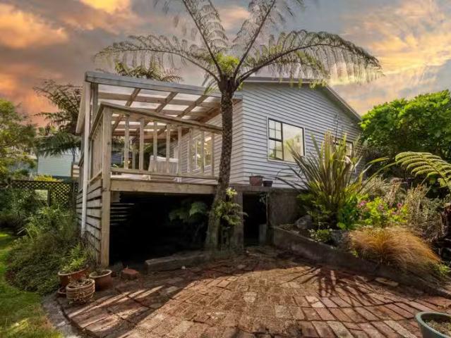 House for rent in Days Bay, Wellington