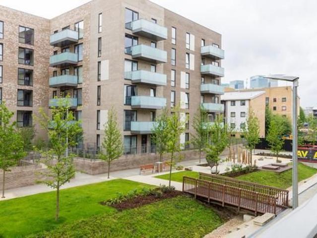 Apartment for rent in Bromley-by-Bow, Poplar Grove