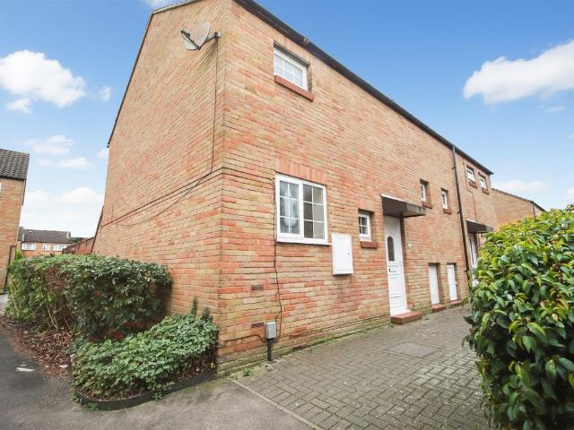 House for rent in Woodlands Park, Bedford