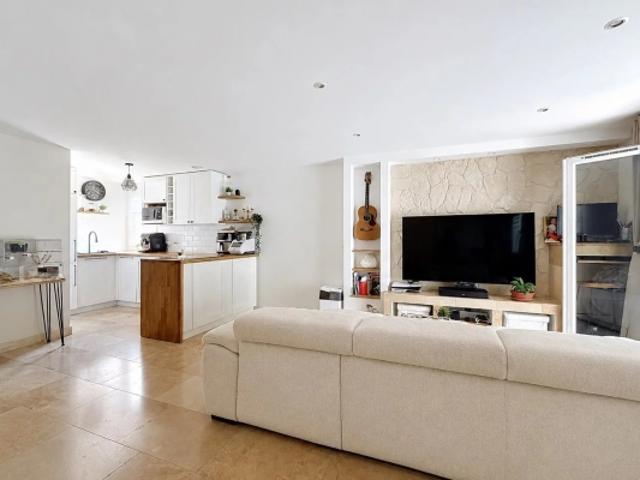 Appartement vente à Nice, Levens