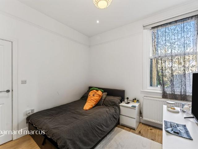 House for rent in Furzedown, Greater London
