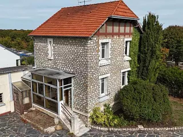 Maison vente à Chartres, Lèves