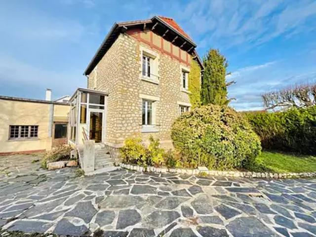 Maison vente à Chartres, Lèves