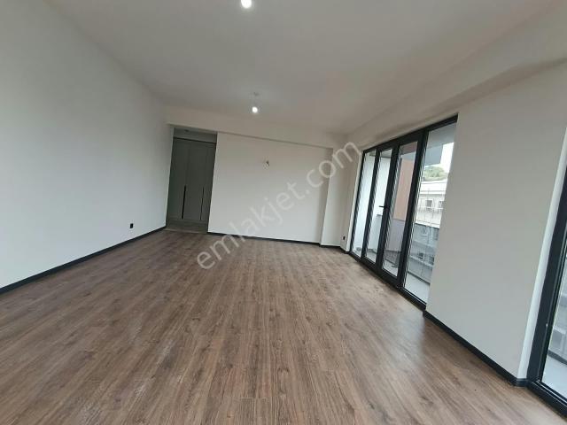 Yalı Mahallesi, Maltepe içerisinde kiralık mülk