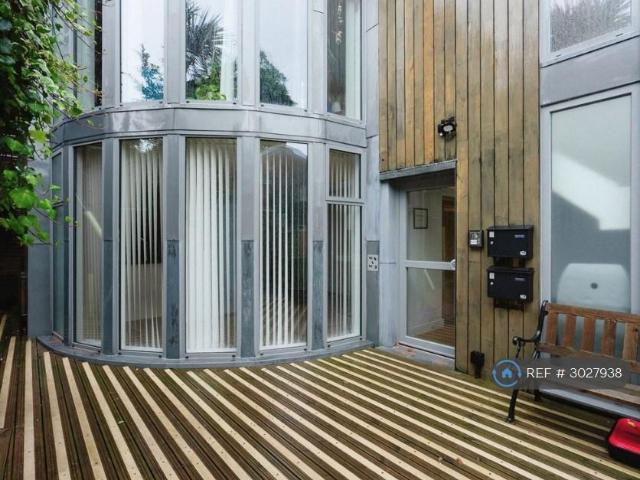 Apartment for rent in Lewes, Iford