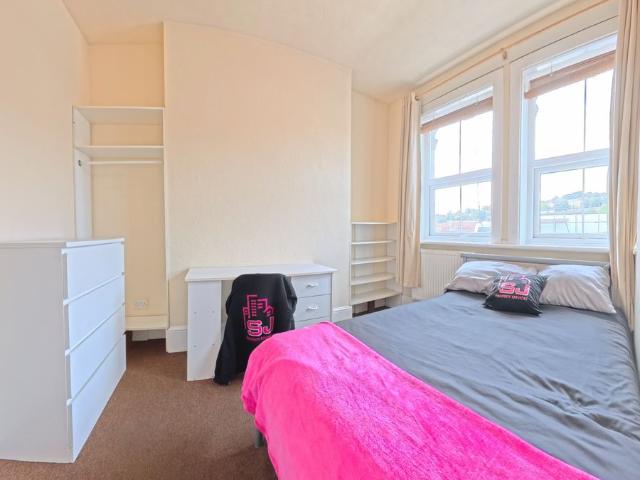Apartment for rent in Round Hill, Brighton & Hove