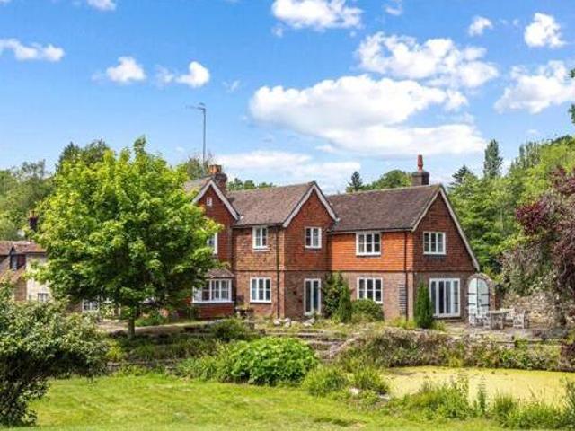 House for sale in Perryfields, West Sussex