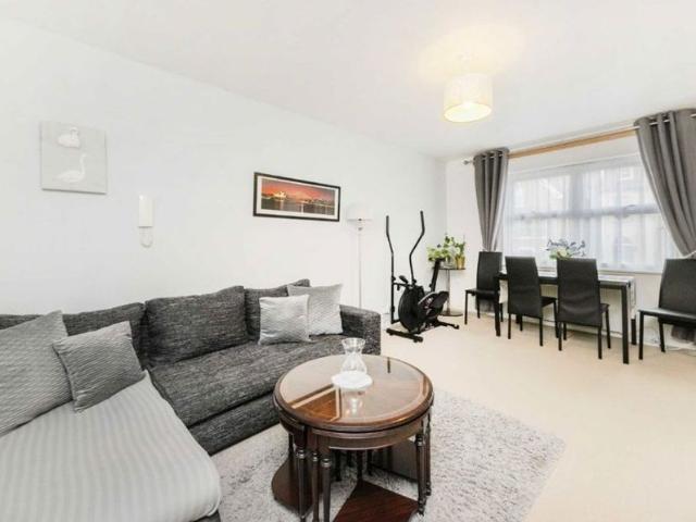 Apartment for rent in Streatham, Greater London