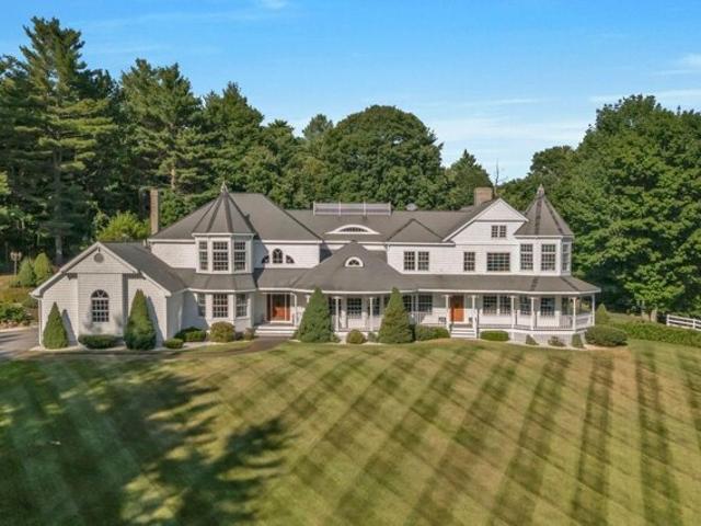 House for sale in Bowdoin, Maine