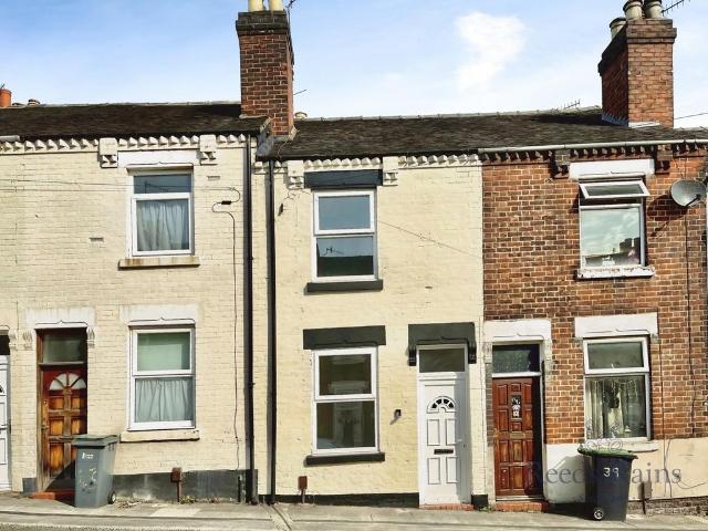 House for rent in Stoke, Stoke-on-Trent