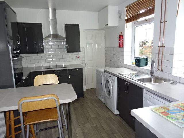 House for rent in Pontypridd, Wales