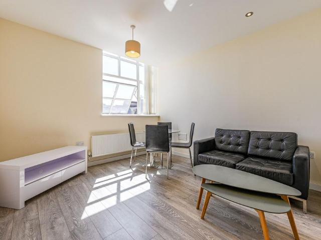 Apartment for rent in London Borough of Lewisham, Ladywell