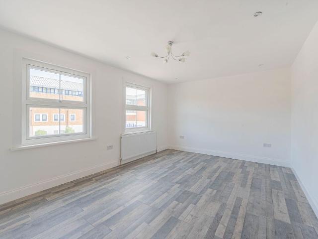 Apartment for rent in London Borough of Lewisham, Ladywell