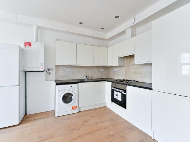 Apartment for rent in London Borough of Lewisham, Ladywell