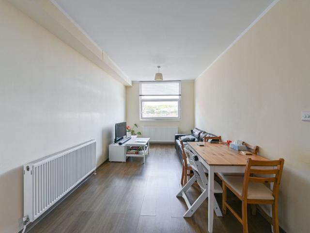 Apartment for rent in London Borough of Lewisham, Ladywell