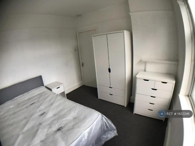 Apartment for rent in London Borough of Lewisham, Ladywell