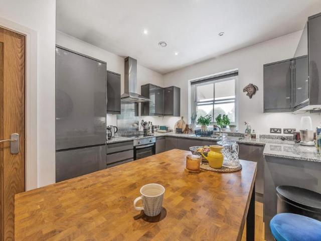 House for rent in London Borough of Lewisham, New Cross