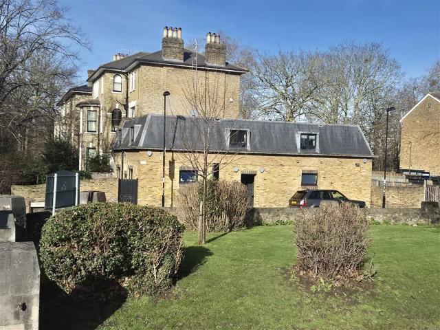 Apartment for rent in London Borough of Lewisham, Deptford